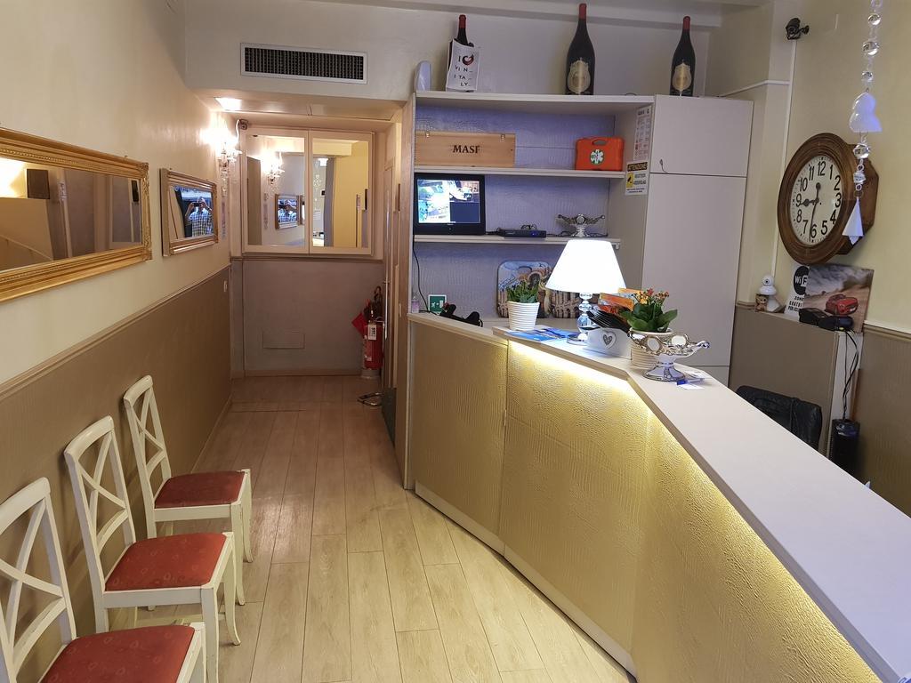 Mi Casa Es Tambien Tu Casa Vips Hotel Verona Esterno foto