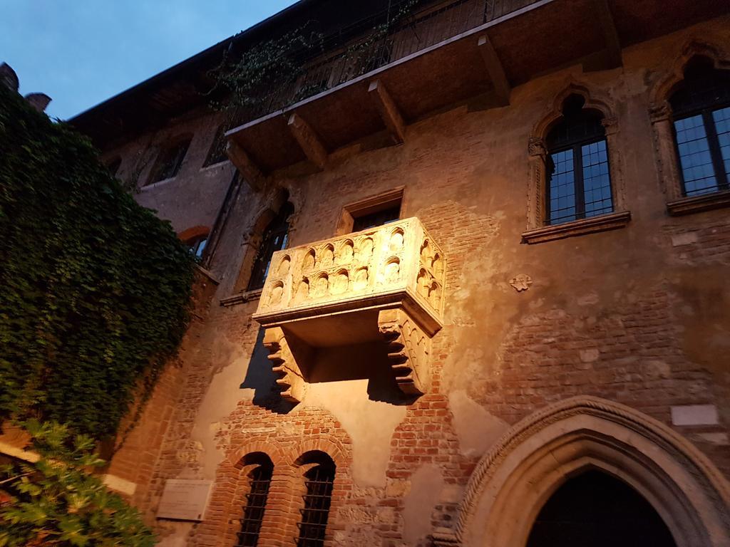 Mi Casa Es Tambien Tu Casa Vips Hotel Verona Esterno foto